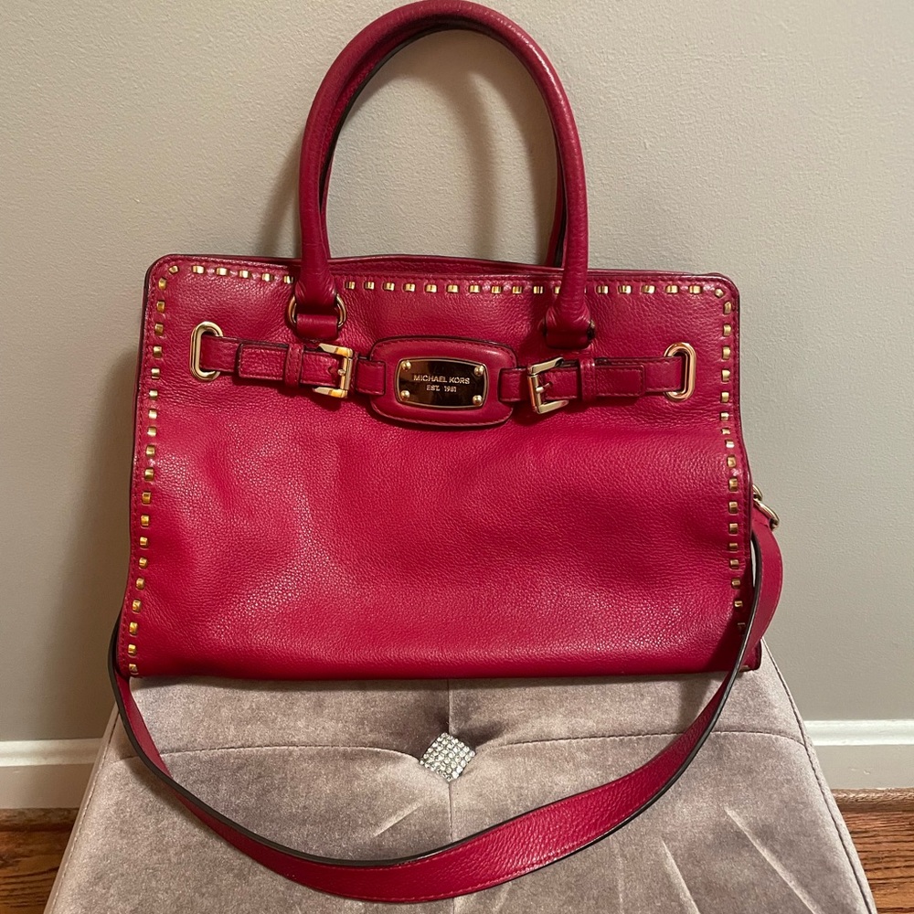 Very gently used- Michael Kors purse